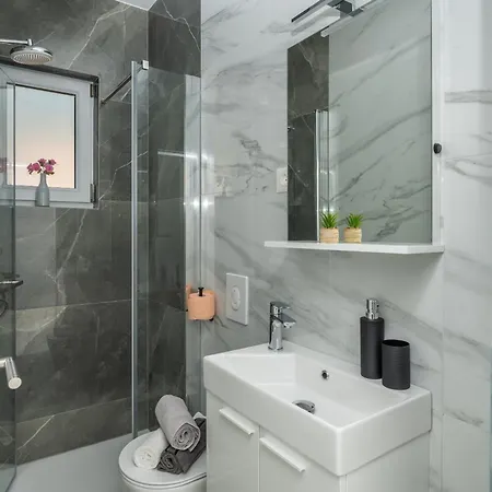 Apartmants Sestic Tucepi