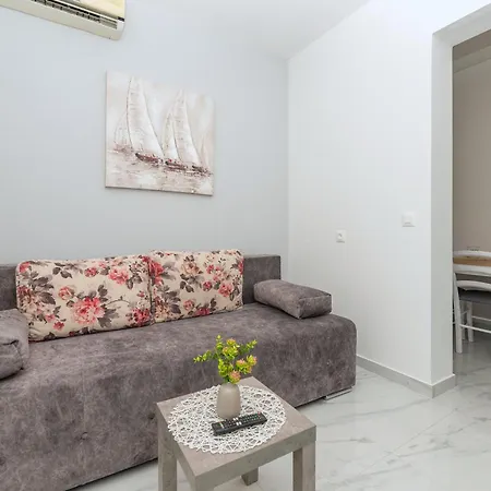 Apartmants Sestic Apartment Tucepi