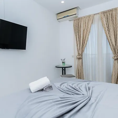 Apartmants Sestic Διαμέρισμα *